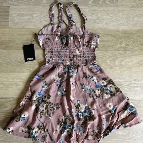 REFORMATION - ELYSE DRESS - IRENE - SIZE 8 (RUNS 1 SIZE SMALLER) - Picture 6 of 10